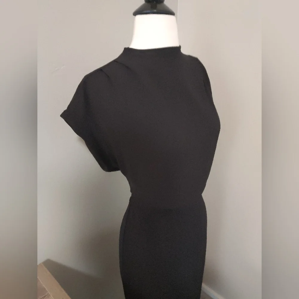 EXPRESS Minimalist Chiffon and Crepe Dress, Size S. - Picture 1 of 7